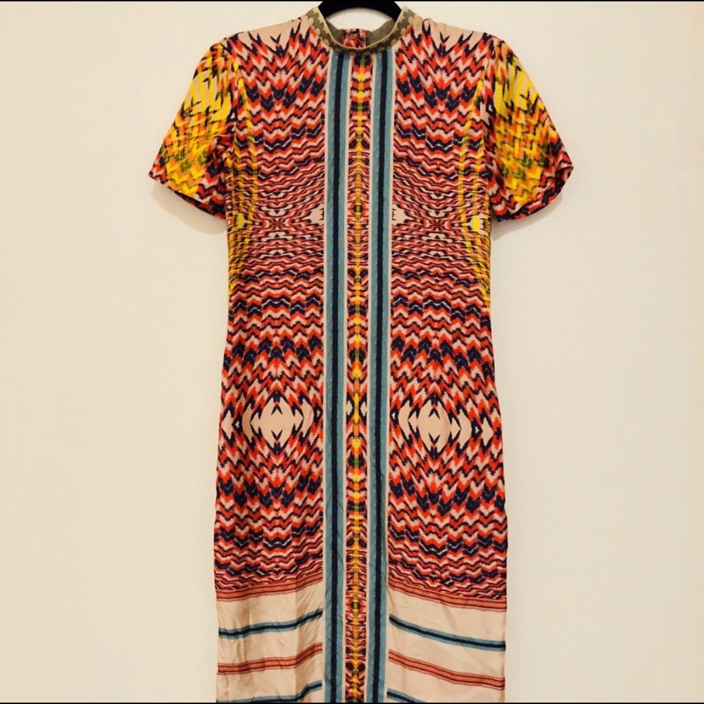 👀DISO👀 H&M Patterned Dress